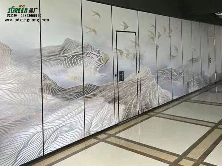 濰坊活動(dòng)隔斷廠家酒店活動(dòng)隔斷墻，展廳折疊推拉門，移動(dòng)屏風(fēng)高隔