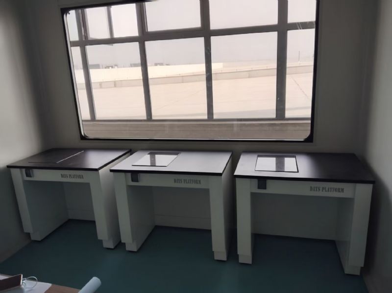 實(shí)驗(yàn)臺(tái)廠家