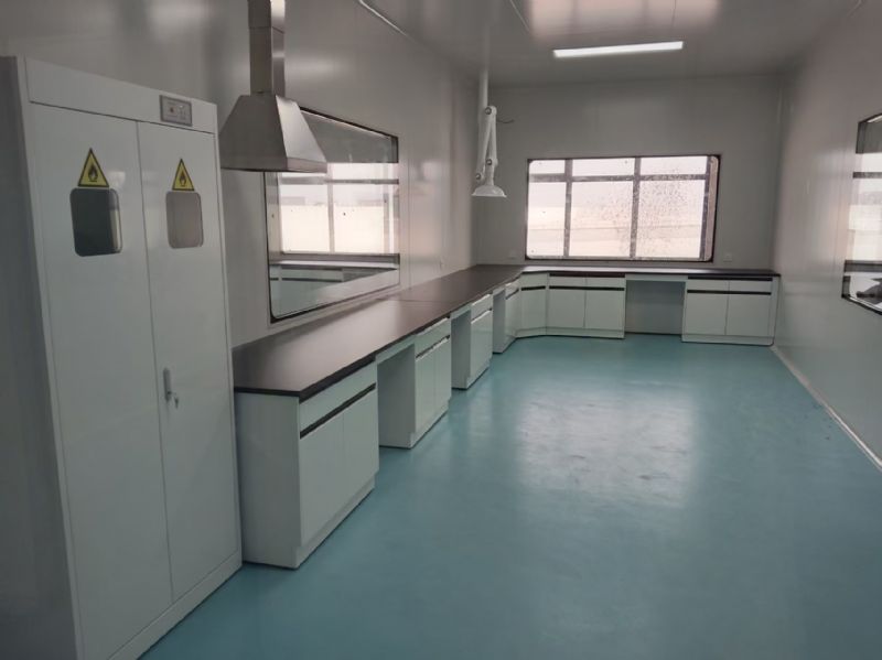 實(shí)驗(yàn)臺(tái)